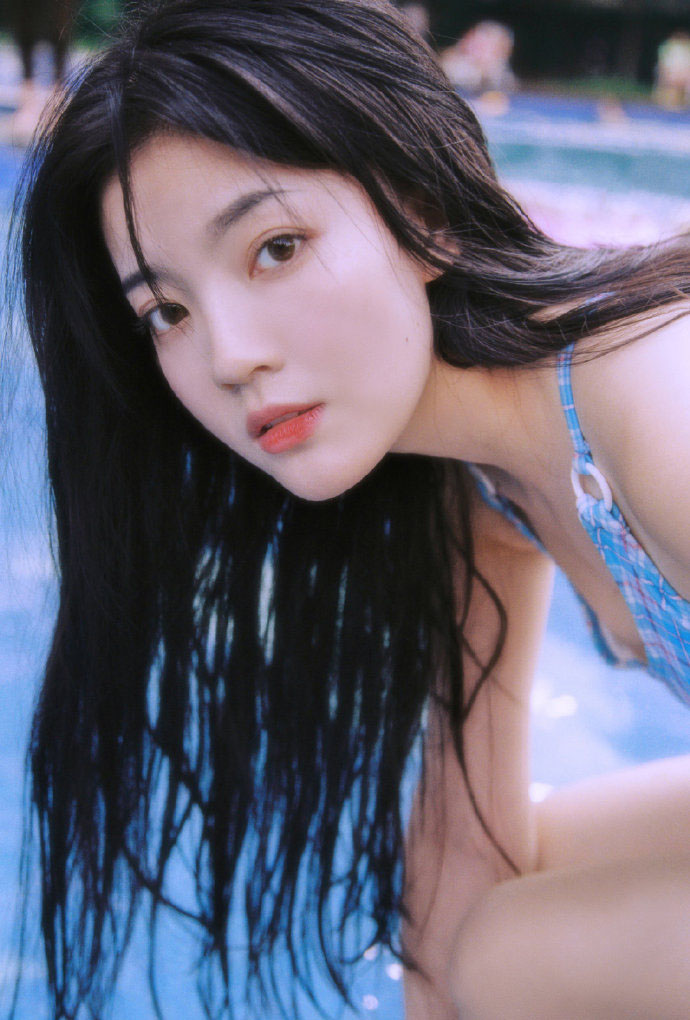 泳装美女_泳衣女韩版_韩国泳装美女