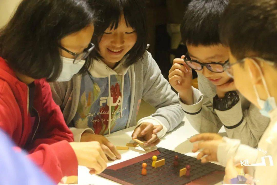 如何玩好破冰游戏手机_破冰玩的小游戏_好玩儿的破冰游戏
